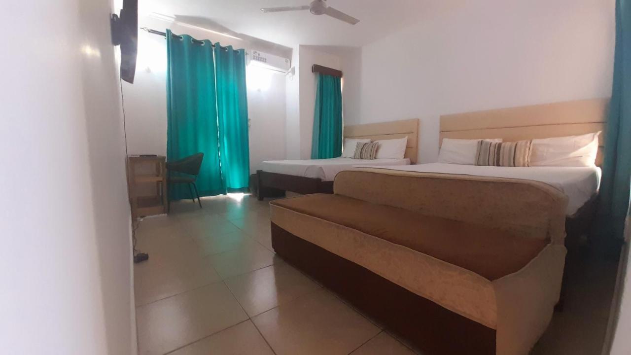 Ary Homestay Nyali- A Walk Away From City Mall Mombasa Kültér fotó